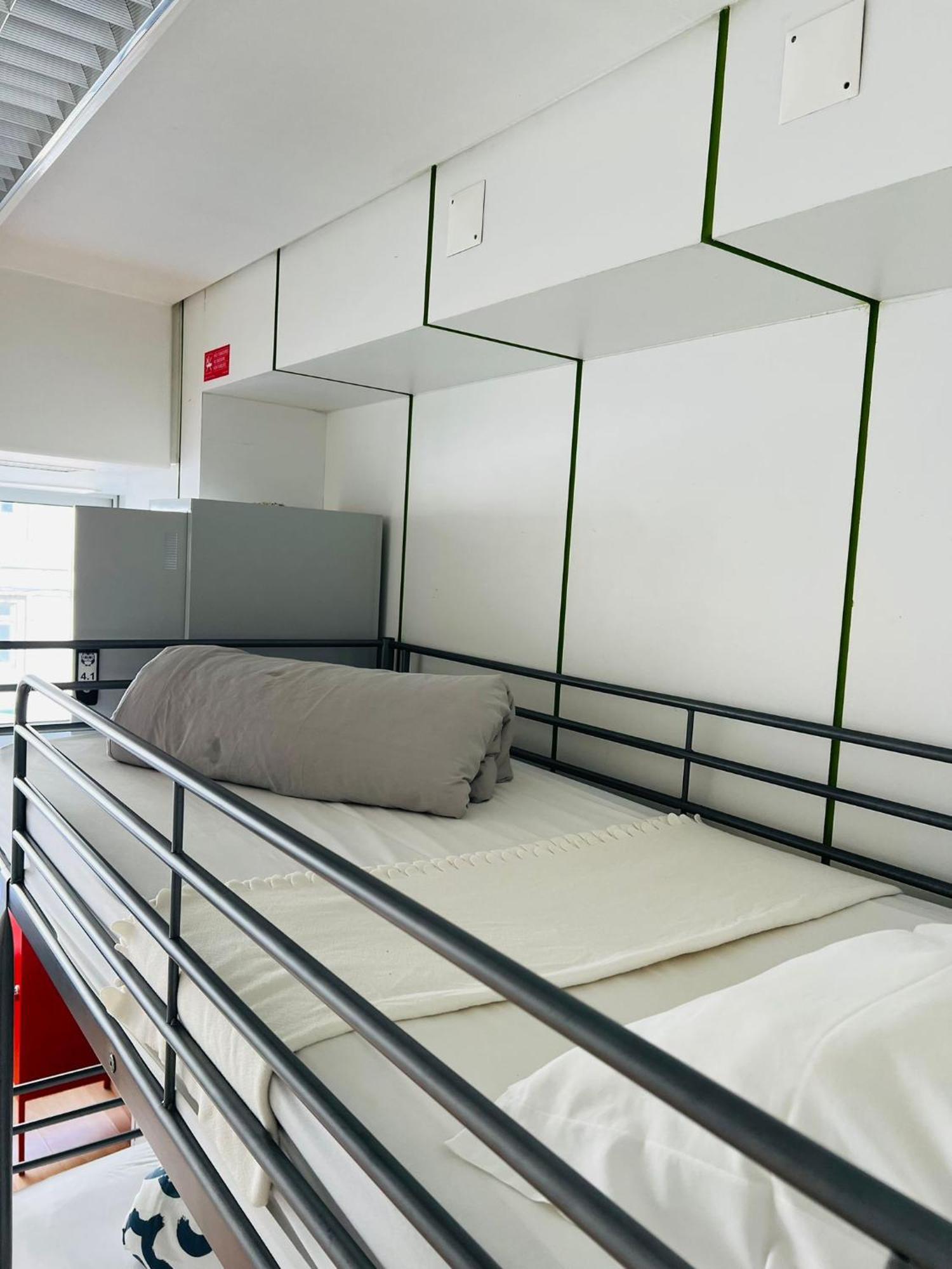 Corujinha Hostel Lisbon Exterior photo